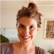 Je peux vous donner des cours de Droit, de français,  vous aider à prendre la parole en public ; dites moi vos besoins !